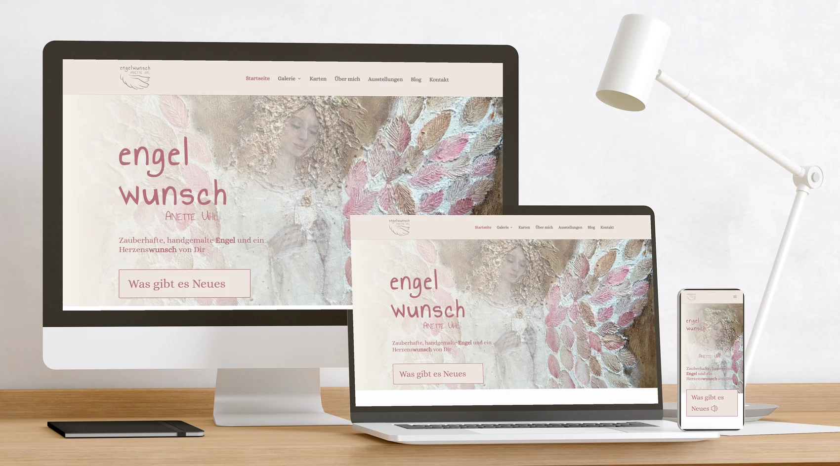 Website Anette Uhl auf Bildschirm, Laptop und Handy